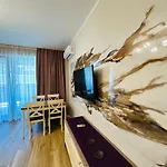 One Mamaia Nord * Navodari