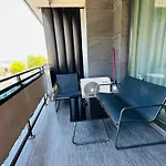 One Mamaia Nord Apartment
