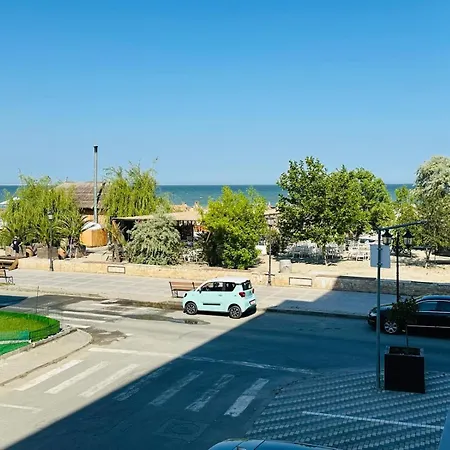 One Mamaia Nord Apartment Navodari