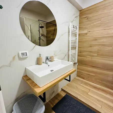 One Mamaia Nord Appartement *